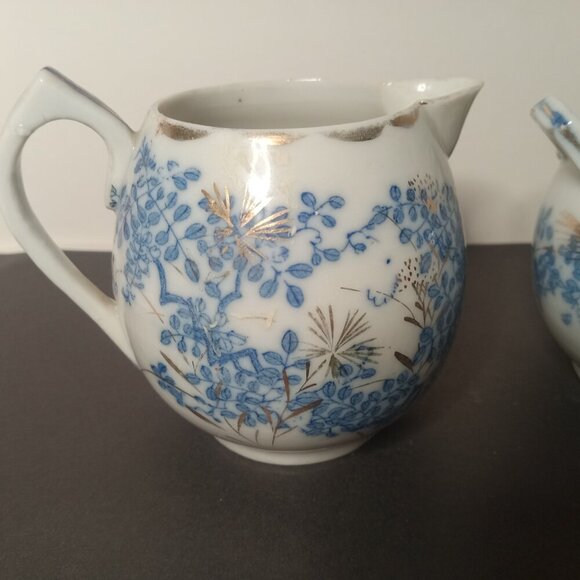 Vintage Asian Porcelain Blue and white floral Sugar and Creamer Set - Picture 13 of 14